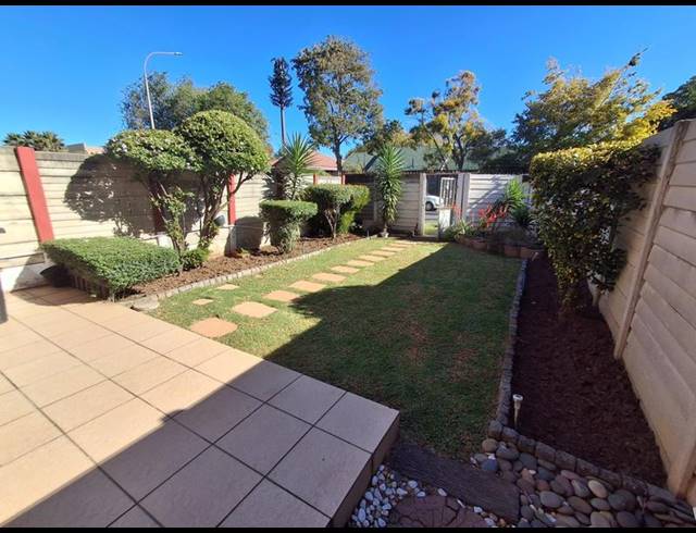 3 BEDROOM DUPLEX FOR SALE IN BRACKENHURST